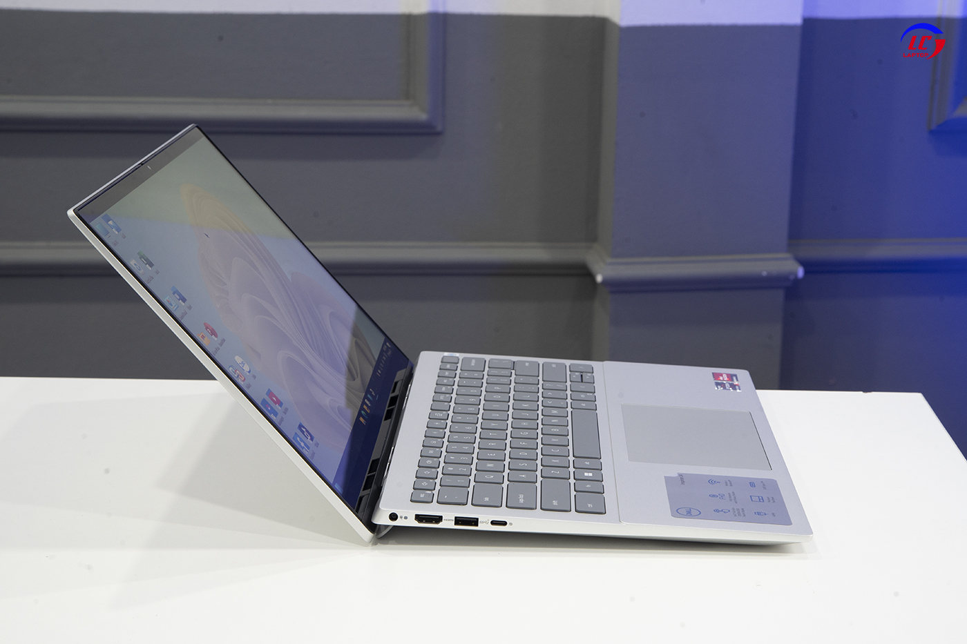 [New Outlet] Dell Inspiron 14 5425 CẢM ỨNG (Ryzen 7 5825U, RAM 16G, SSD