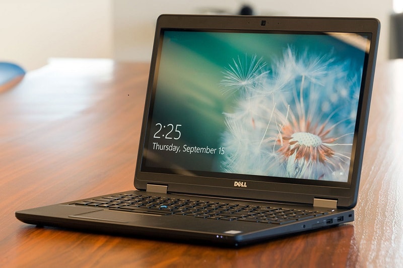 Dell Precision 3510 (i7 6820HQ, 8G, 256G, AMD W5130M, 15.6IN FHD) | Laptop Game
