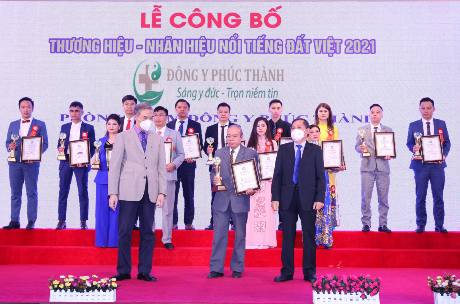 Đông y Phúc Thành top 10 phòng khám tiêu biểu 2021.