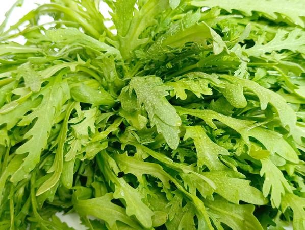 Rau cải cúc giàu các hợp chất chống oxy hóa