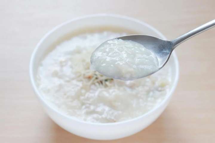 Cơm trắng, cháo trắng – Dễ tiêu, hấp thụ axit