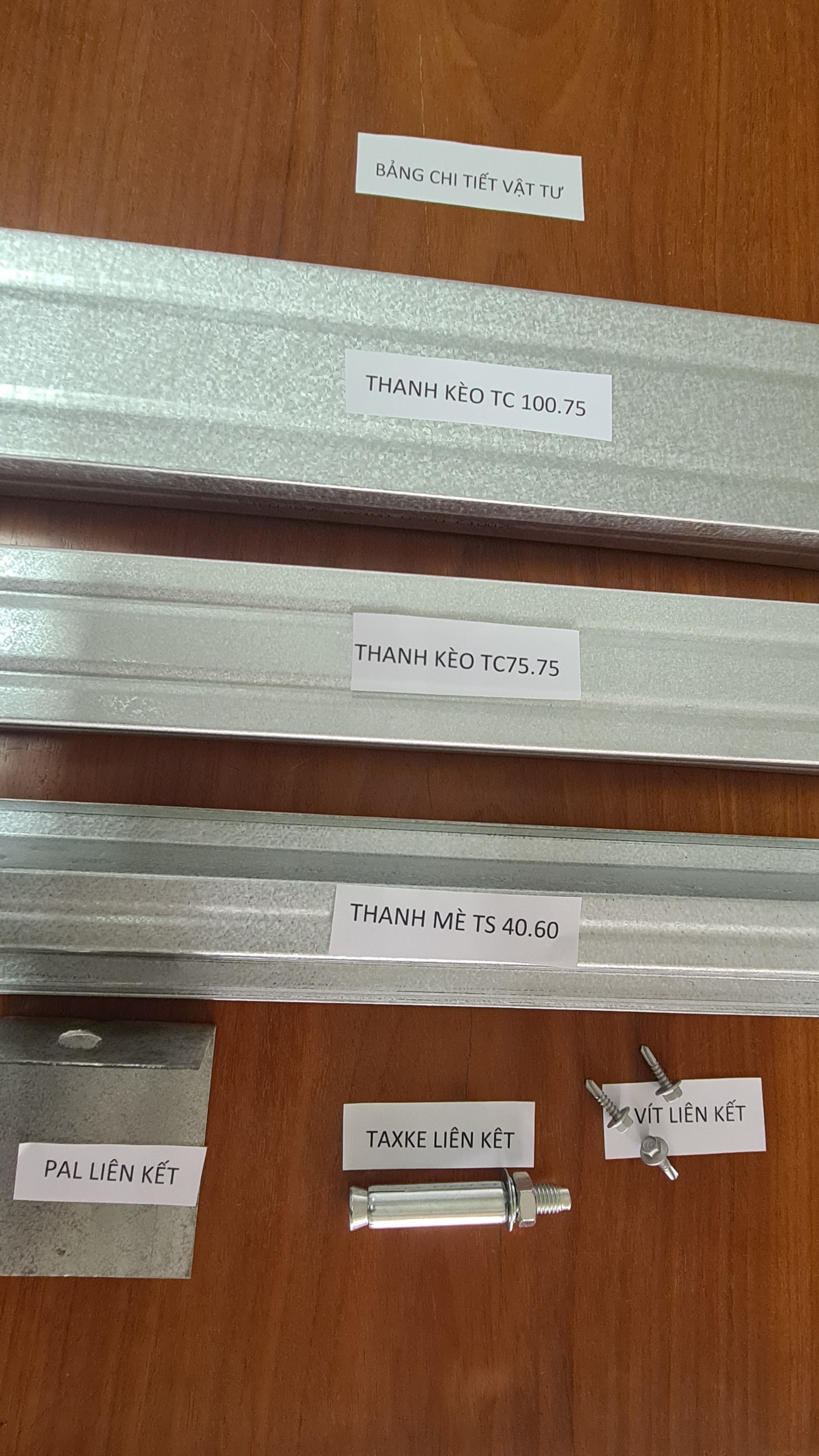 VẬT LIỆU THÉP MẠ STEELTRUSS