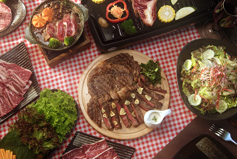 THỊT BÒ WAGYU NƯỚNG TRÊN VỈ GANG THỊT BÒ WAGYU NƯỚNG TRÊN VỈ GANG