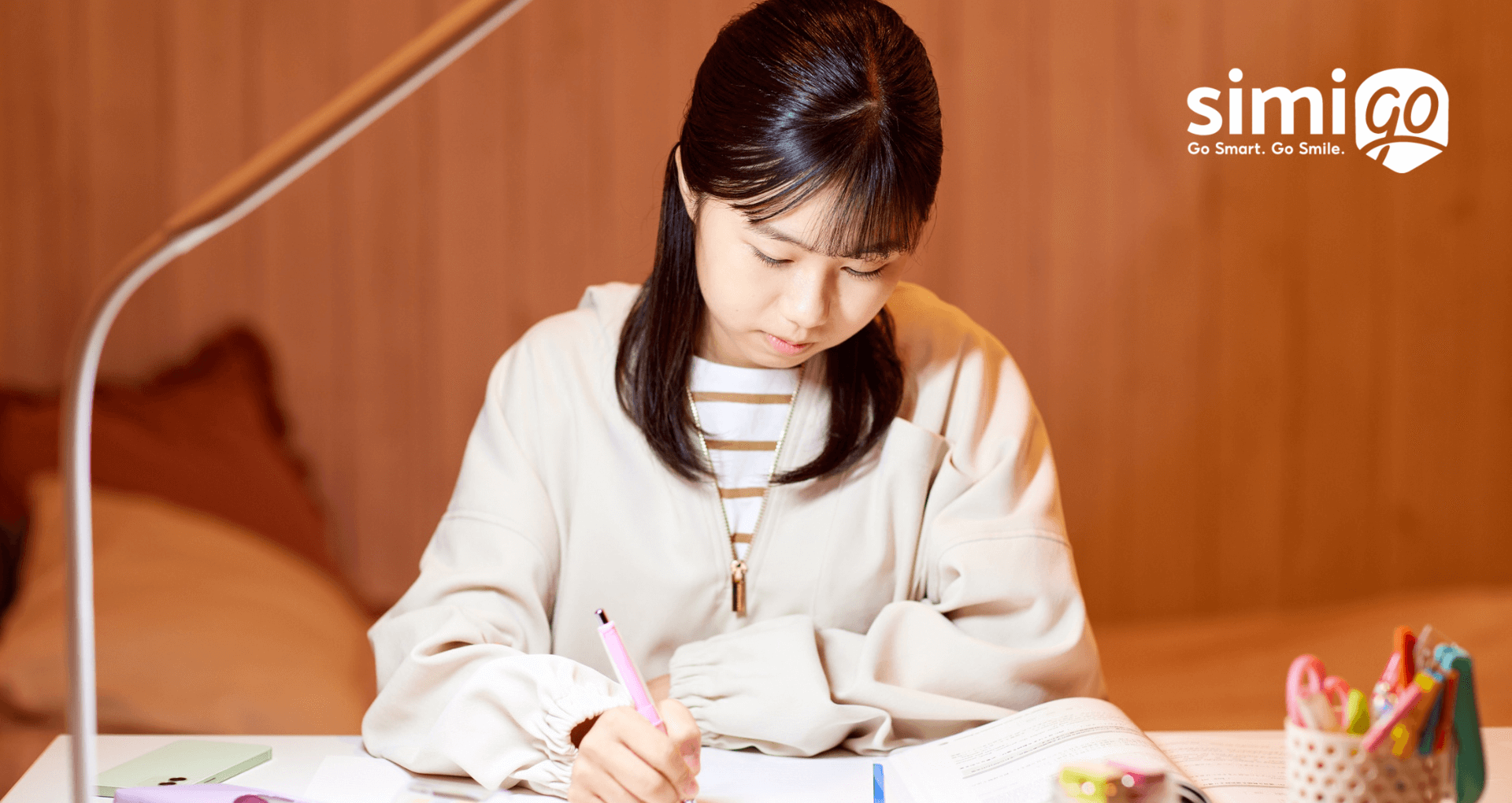 den-hoc-cho-be-chong-can-bao-ve-doi-mat-ngay-tu-nho