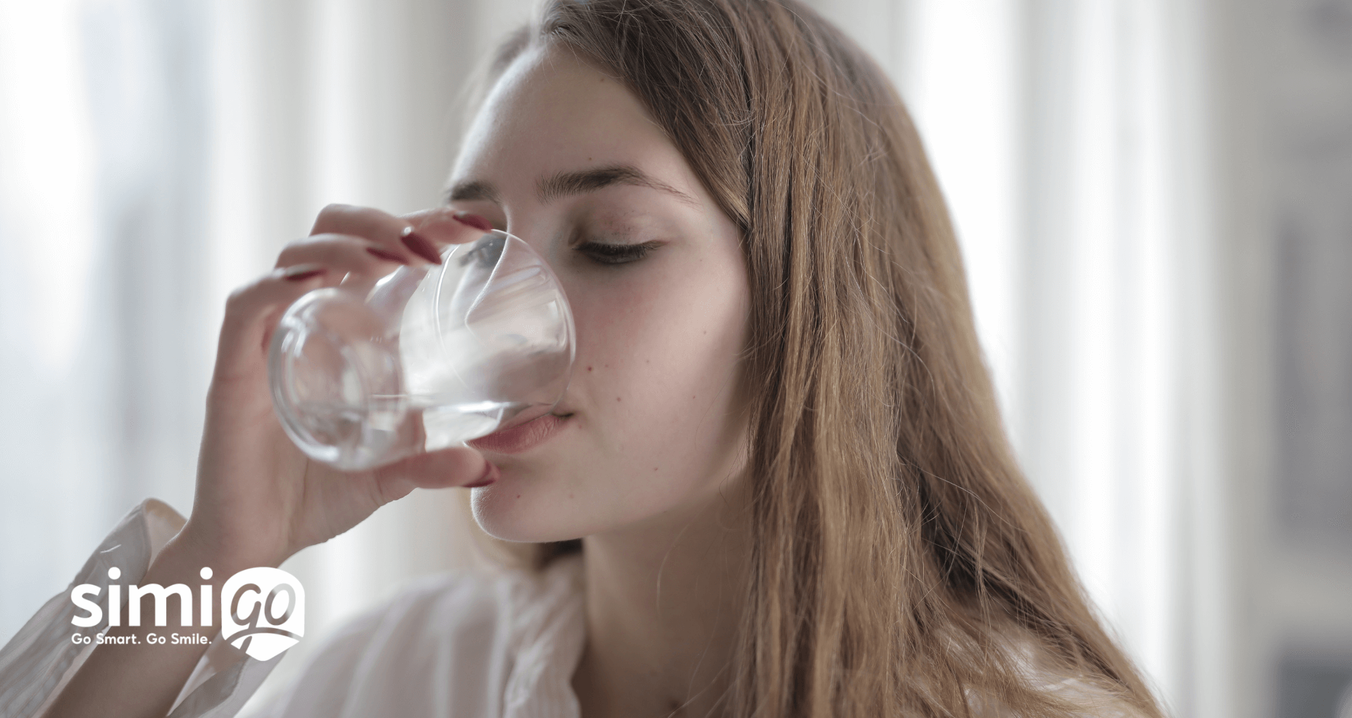 tam-nuoc-du-lich-giai-phap-cham-soc-rang-mieng-khi-di-xa