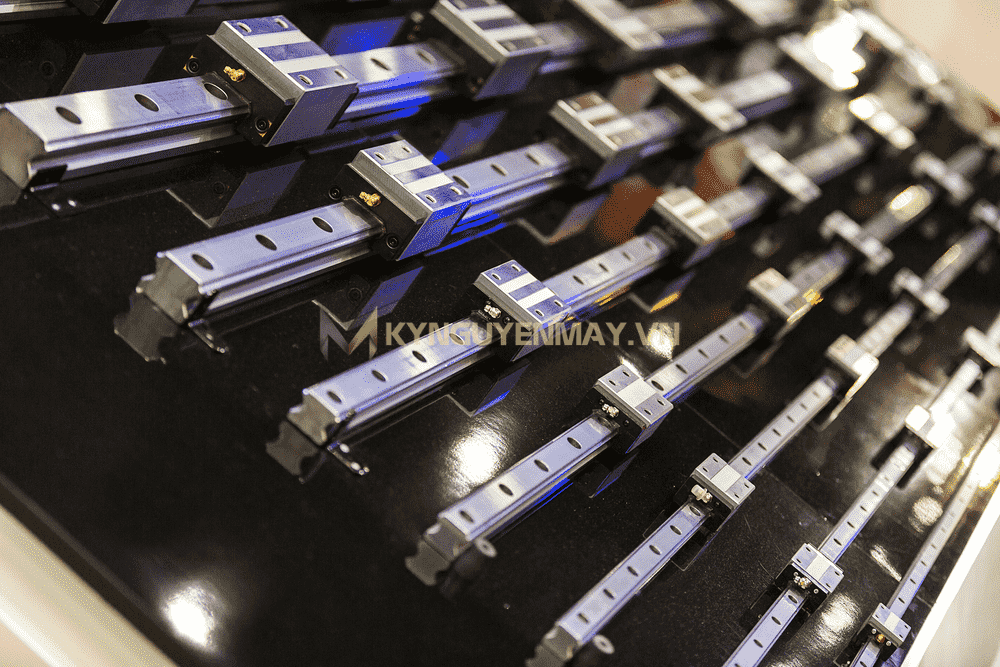Con trượt STAF BGX BGC Series (H-B)