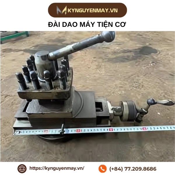 Đài dao máy tiện cơ