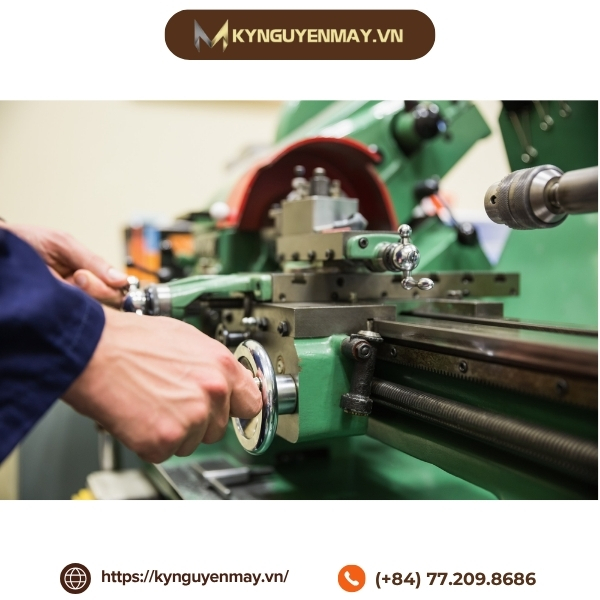 Vì sao cần phải bảo dưỡng máy tiện đúng cách
