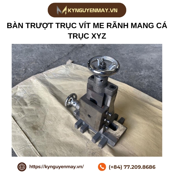 Bàn trượt trục vít me rãnh mang cá trục XYZ