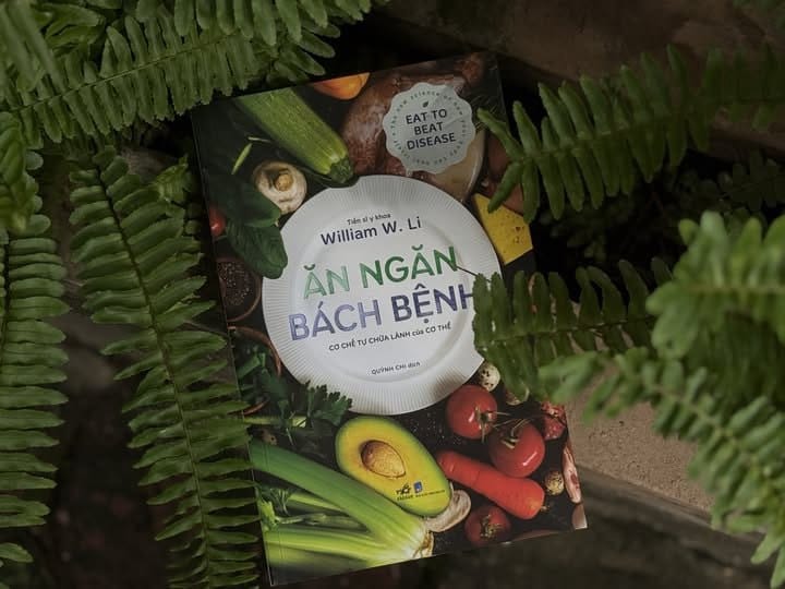 Ăn ngăn bách bệnh: Một cuốn sách về sức khỏe mà ai cũng nên đọc