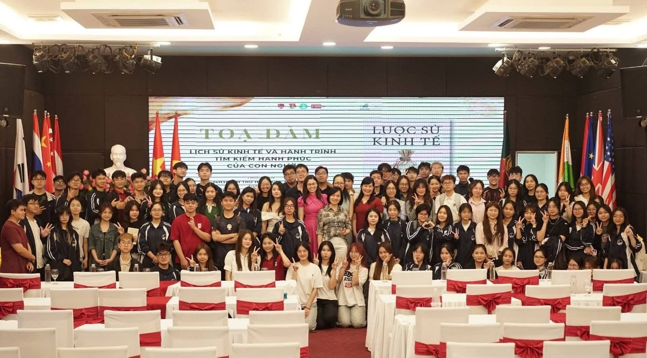 TỌA ĐÀM LỊCH SỬ KINH TẾ VÀ HÀNH TRÌNH TÌM KIẾM HẠNH PHÚC CỦA CON NGƯỜI