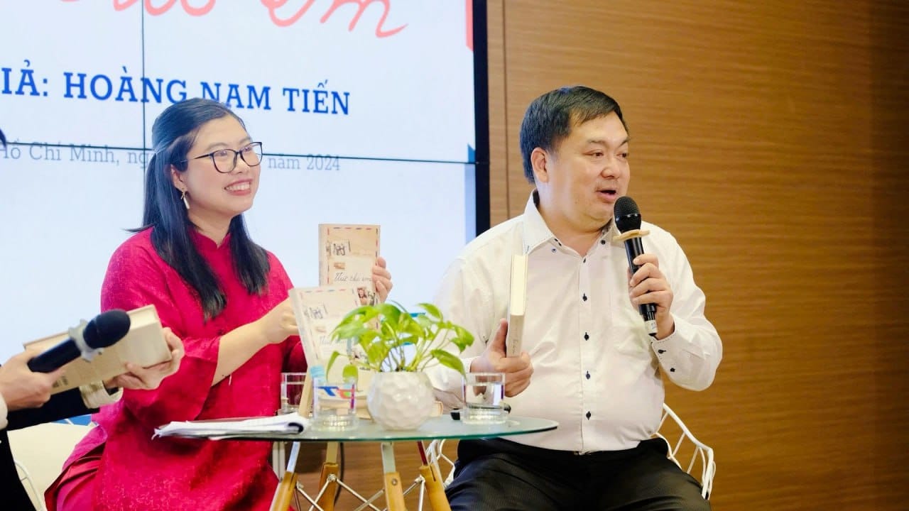 [Zing] Chuyến taxi công nghệ, chuyện tan - hợp và những điều xúc động từ sách