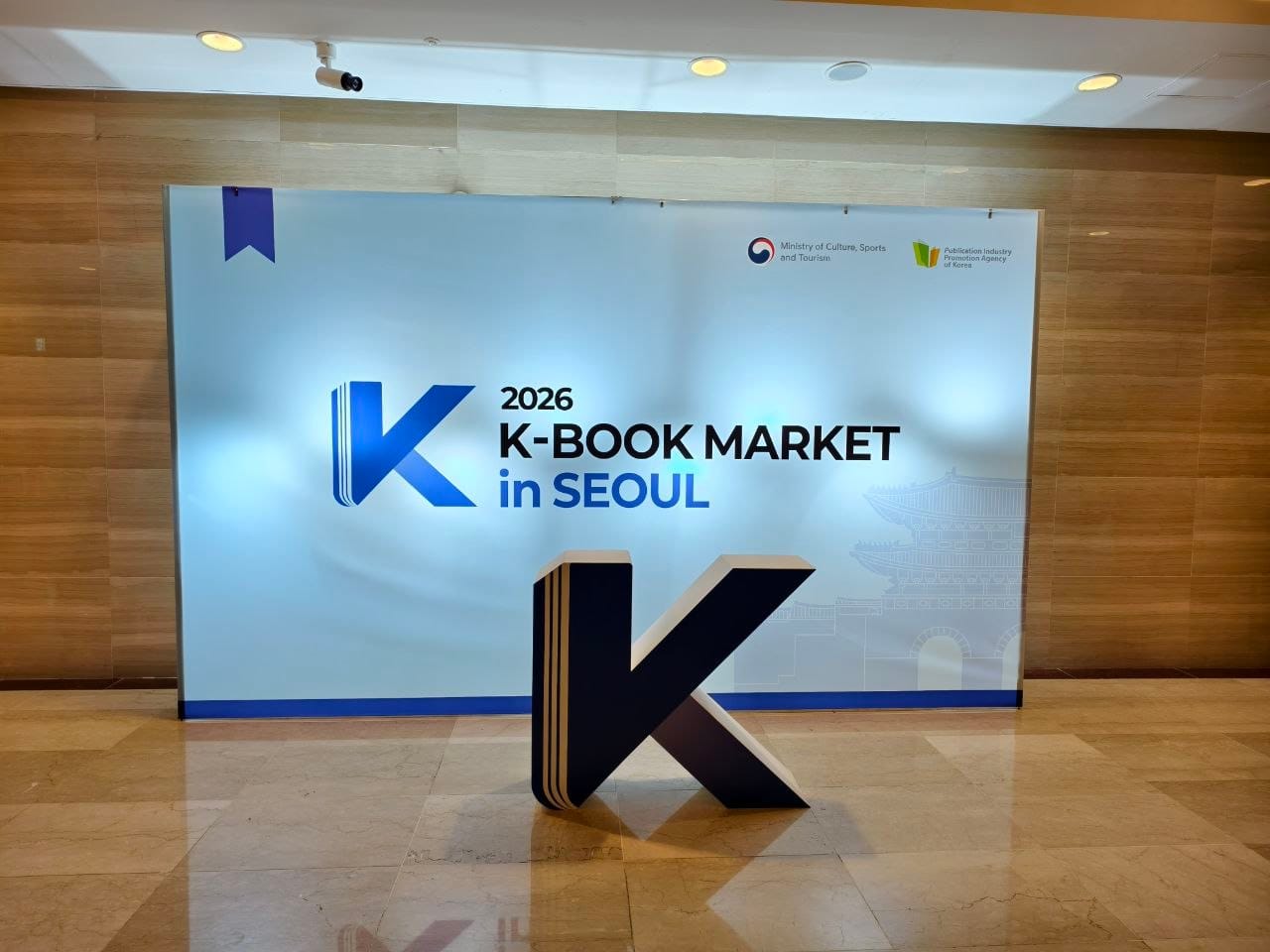 NHÃ NAM THAM DỰ K-BOOK MARKET 2026 TẠI SEOUL