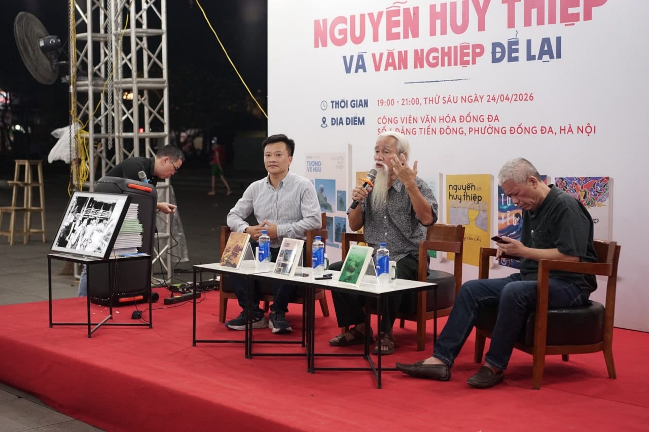 TỌA ĐÀM NGUYỄN HUY THIỆP VÀ VĂN NGHIỆP ĐỂ LẠI & KHAI MẠC TRƯNG BÀY BẢN THẢO, GỐM VÀ TÁC PHẨM NGUYỄN HUY THIỆP