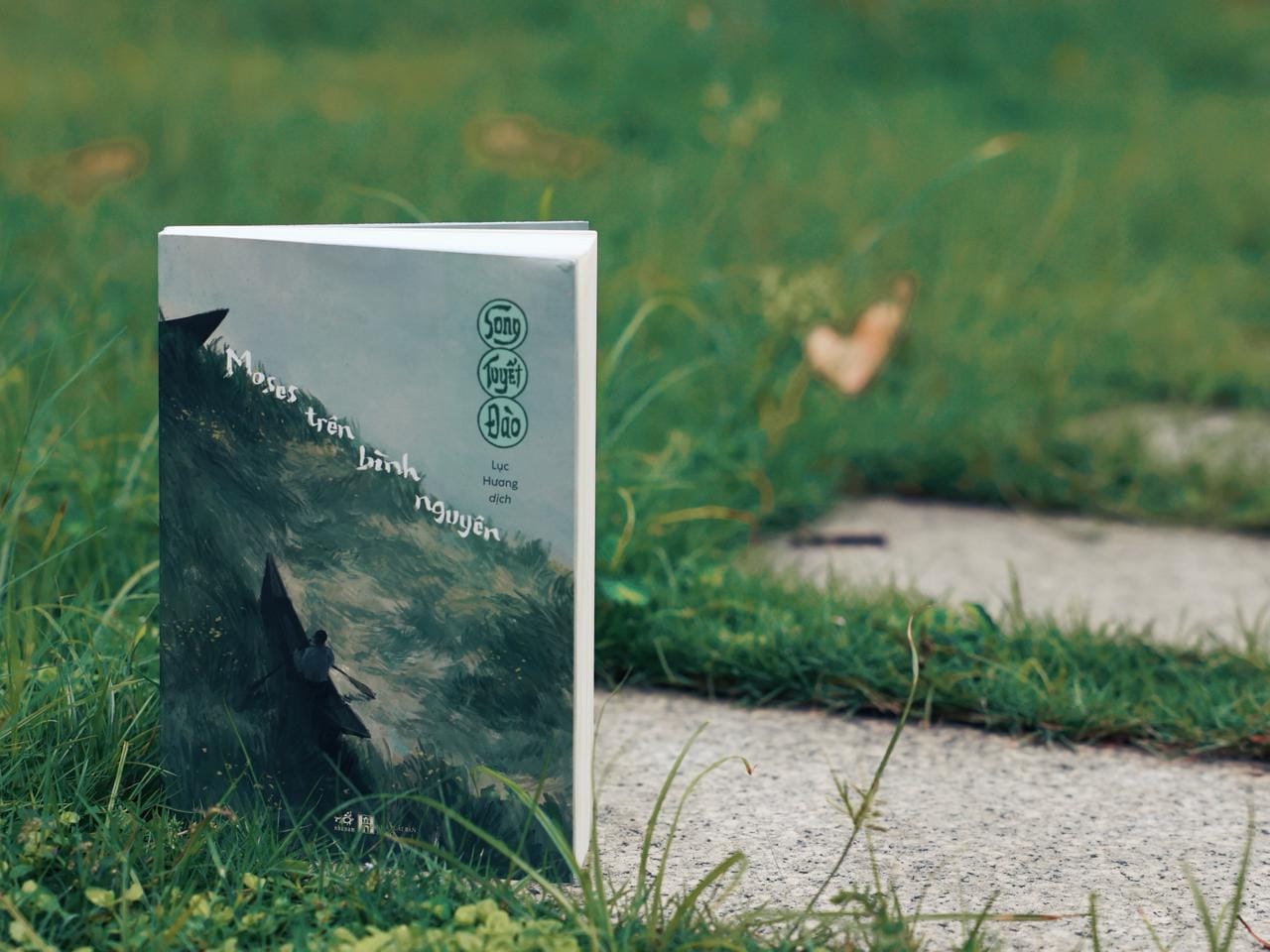 REVIEW SÁCH MOSES TRÊN BÌNH NGUYÊN - SONG TUYẾT ĐÀO