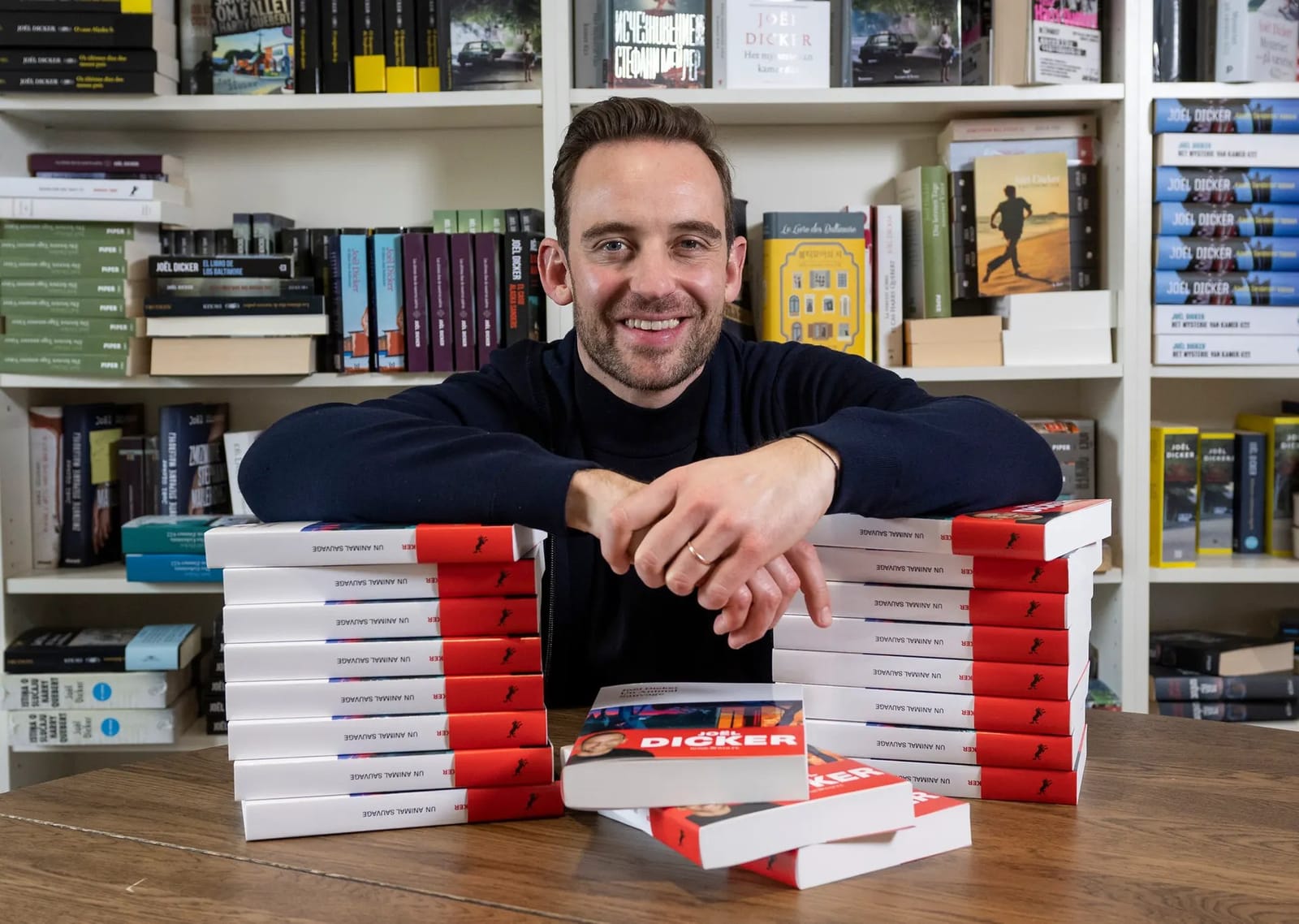 Thú Hoang của Joël Dicker: Một câu chuyện kỳ lạ dành cho người yêu trinh thám