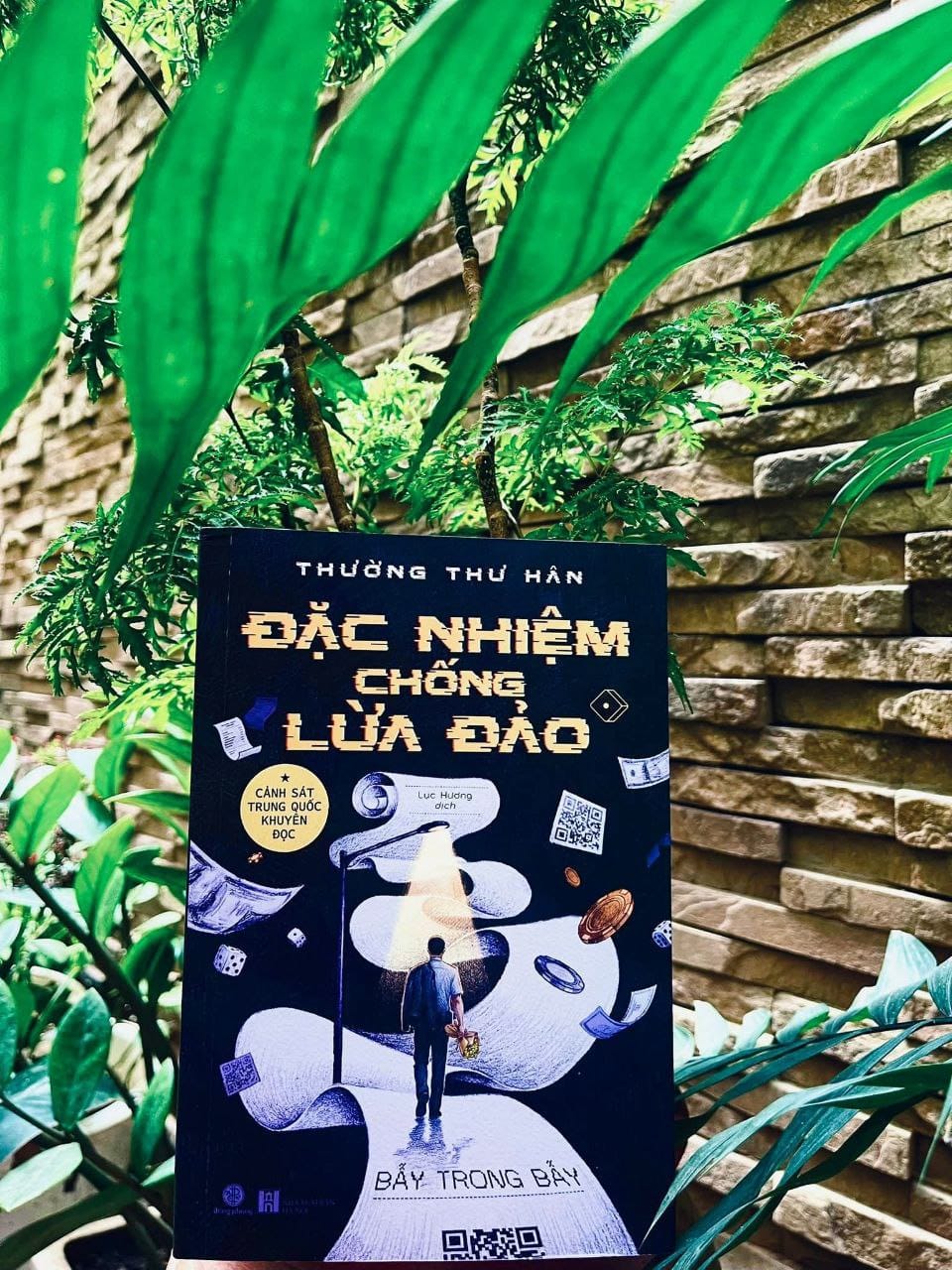 Review của độc giả: Đặc nhiệm chống lừa đảo (Hạ Miên)