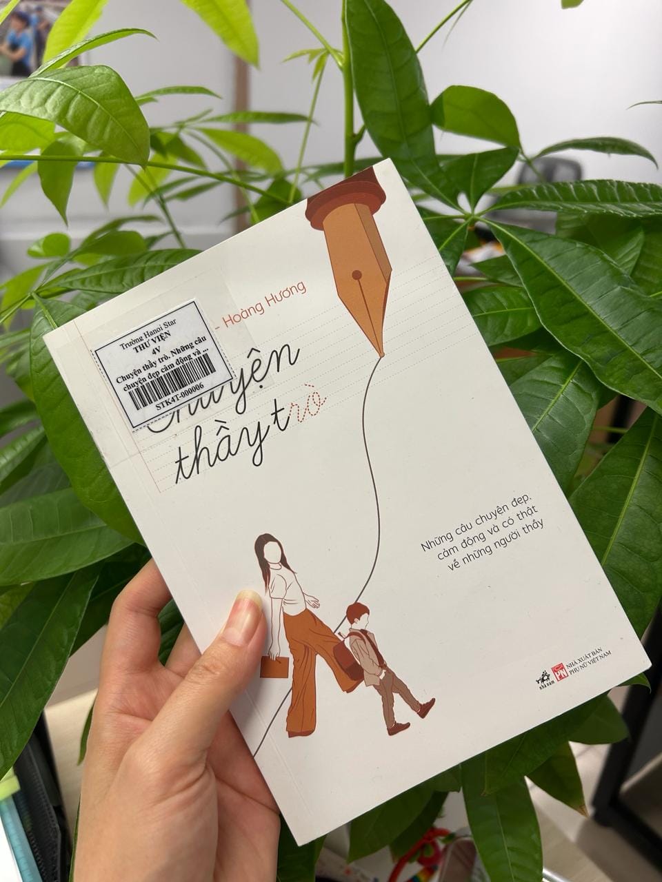 REVIEW SÁCH CHUYỆN THẦY TRÒ - CHU HỒNG VÂN, HOÀNG HƯƠNG