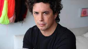 BENJAMÍN LABATUT