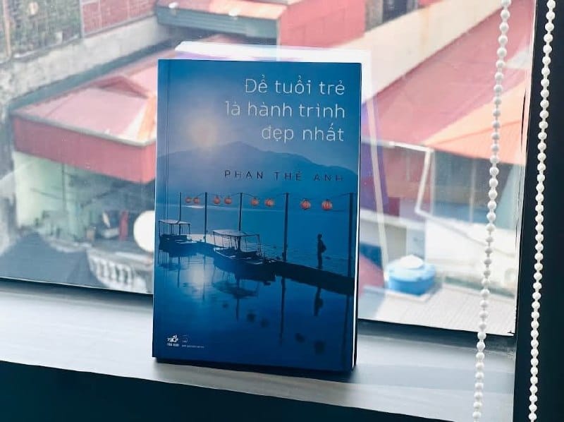 TUỔI TRẺ KHÔNG CẦN HOÀN MỸ MỚI LÀ ĐÁNG GIÁ