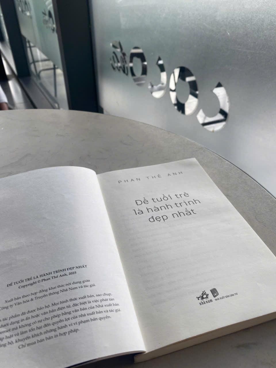 REVIEW SÁCH ĐỂ TUỔI TRẺ LÀ HÀNH TRÌNH ĐẸP NHẤT - PHAN THẾ ANH