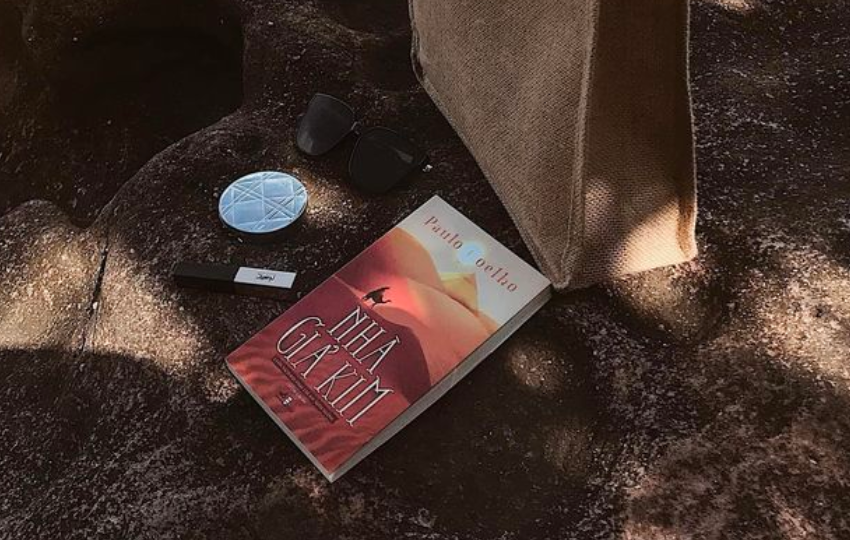 Review sách: NHÀ GIẢ KIM – Paulo Coelho