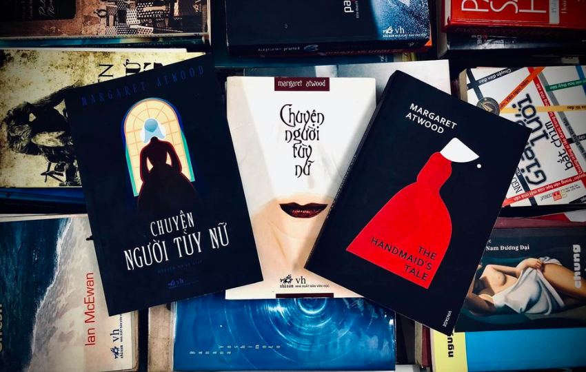 Review sách: CHUYỆN NGƯỜI TÙY NỮ – Margaret Atwood