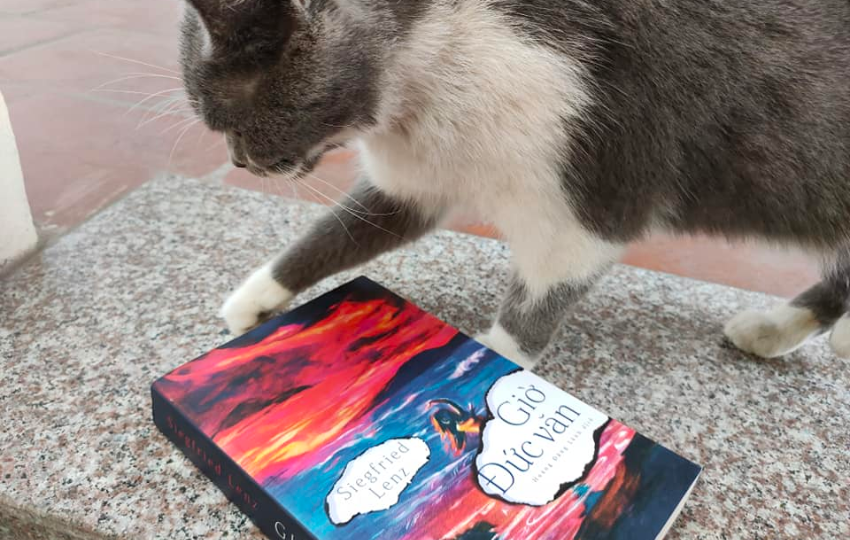 Review sách: GIỜ ĐỨC VĂN – Siegfried Lenz
