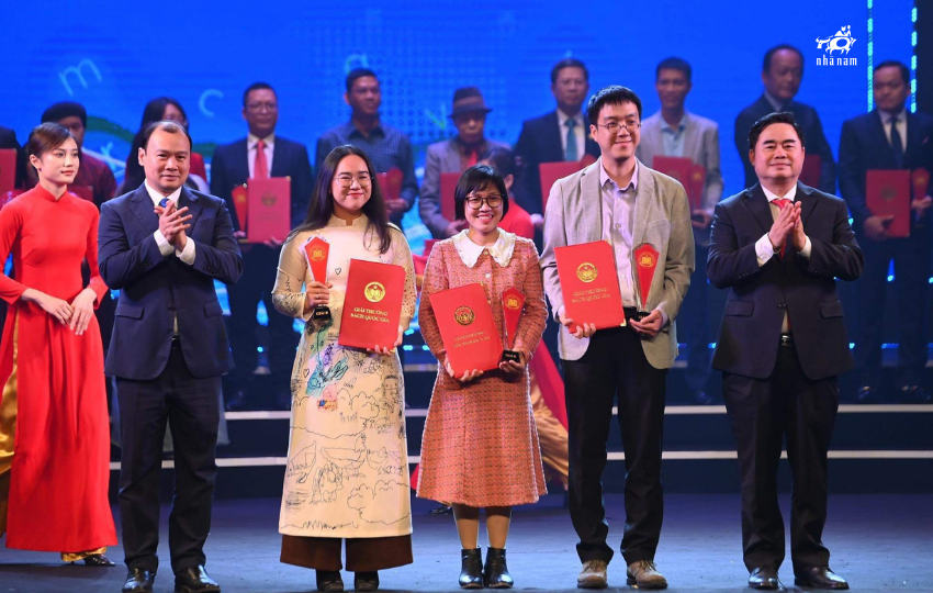 Nhã Nam nhận Giải thưởng Sách Quốc gia năm 2023