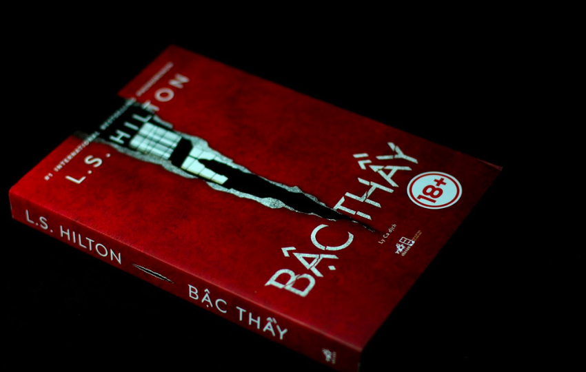 Review sách: BẬC THẦY - L.S.Hilton