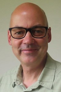 Tony De Saulles