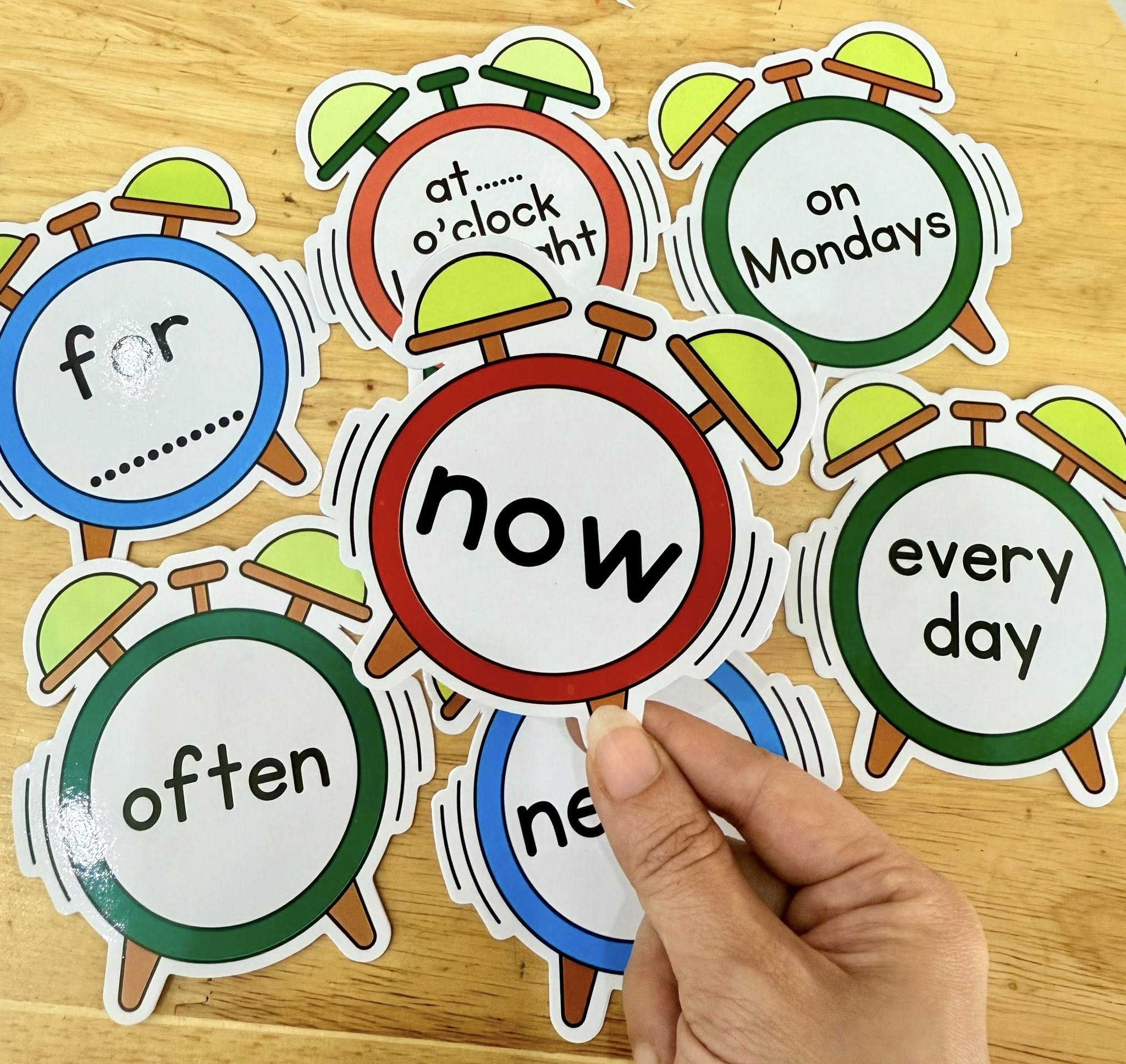Bộ 24 thẻ đồng hồ - time markers