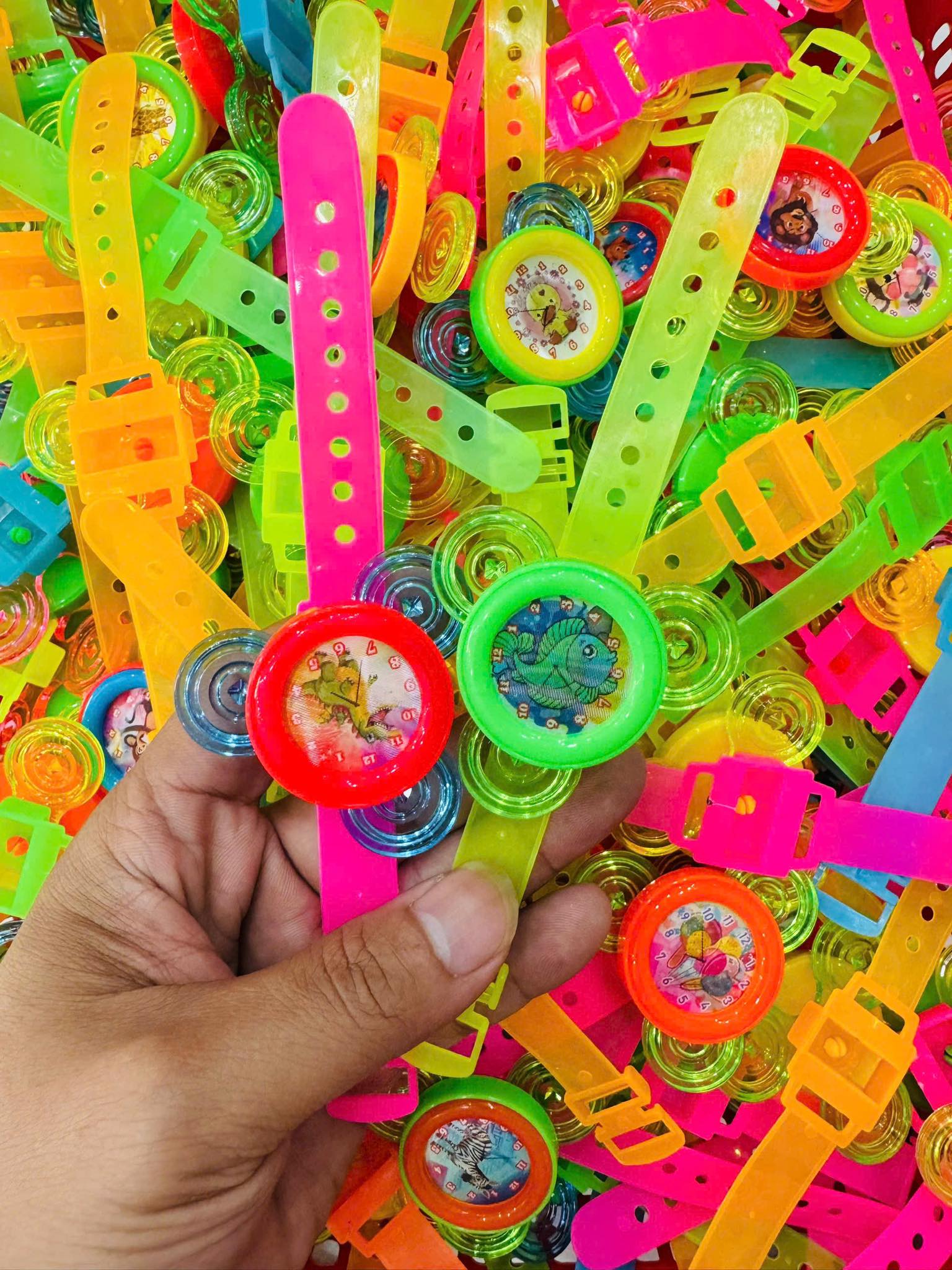 Đồng hồ 3D Spinner