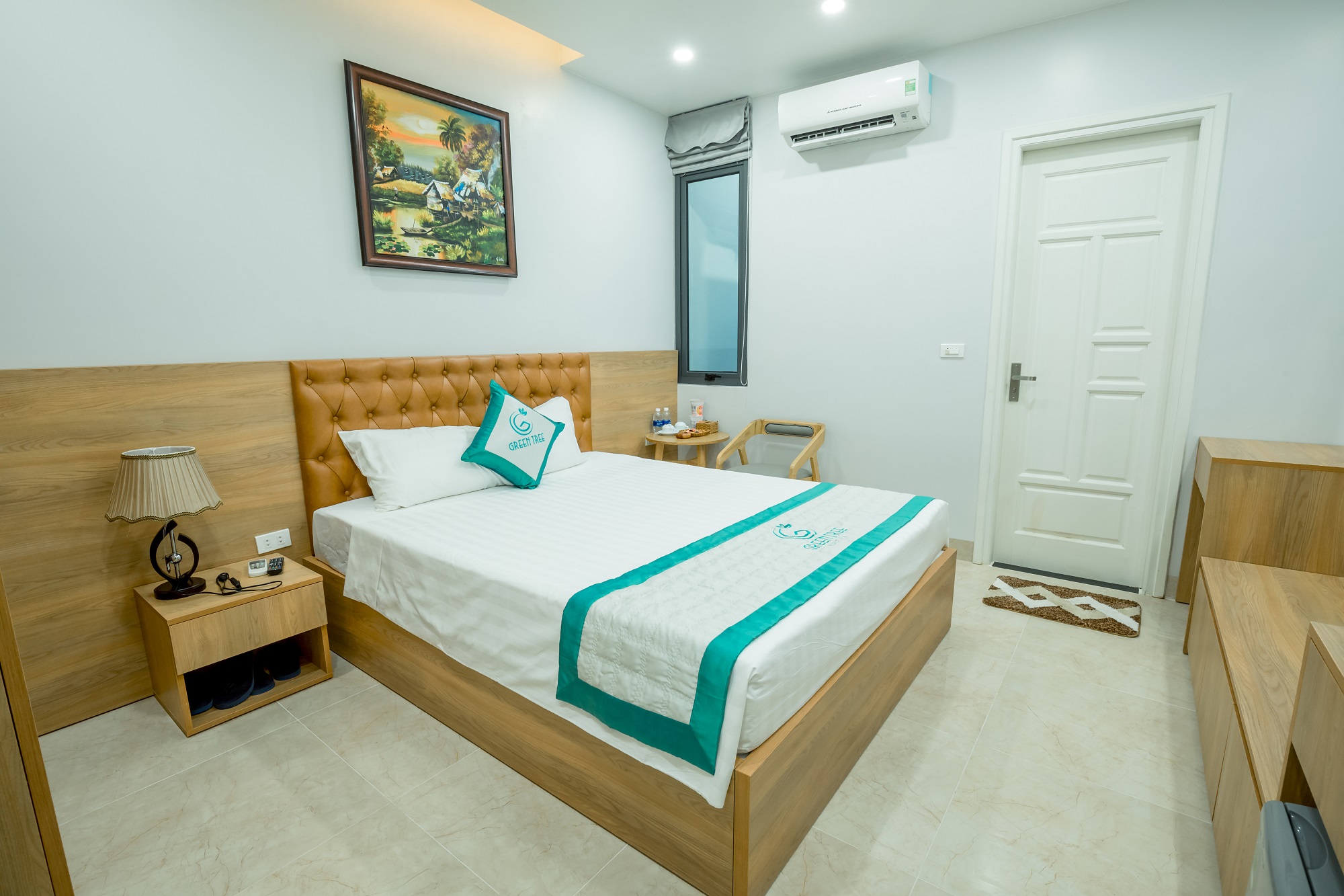 Phòng tiêu chuẩn (Cửa sổ giếng trời) KHÁCH SẠN GREEN TREE HOTEL ...