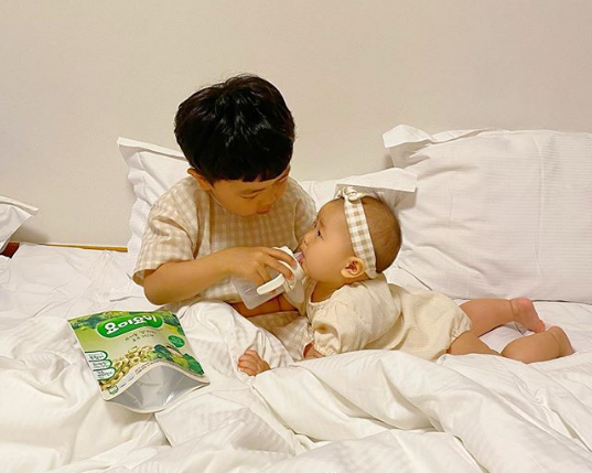 TẦM QUAN TRỌNG CỦA BỮA ĂN PHỤ VỚI TRẺ TRONG GIAI ĐOẠN ĂN DẶM