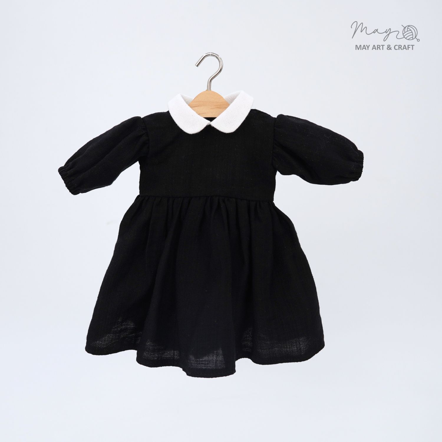 Váy xoè cổ sen màu đen cho thú bông vải