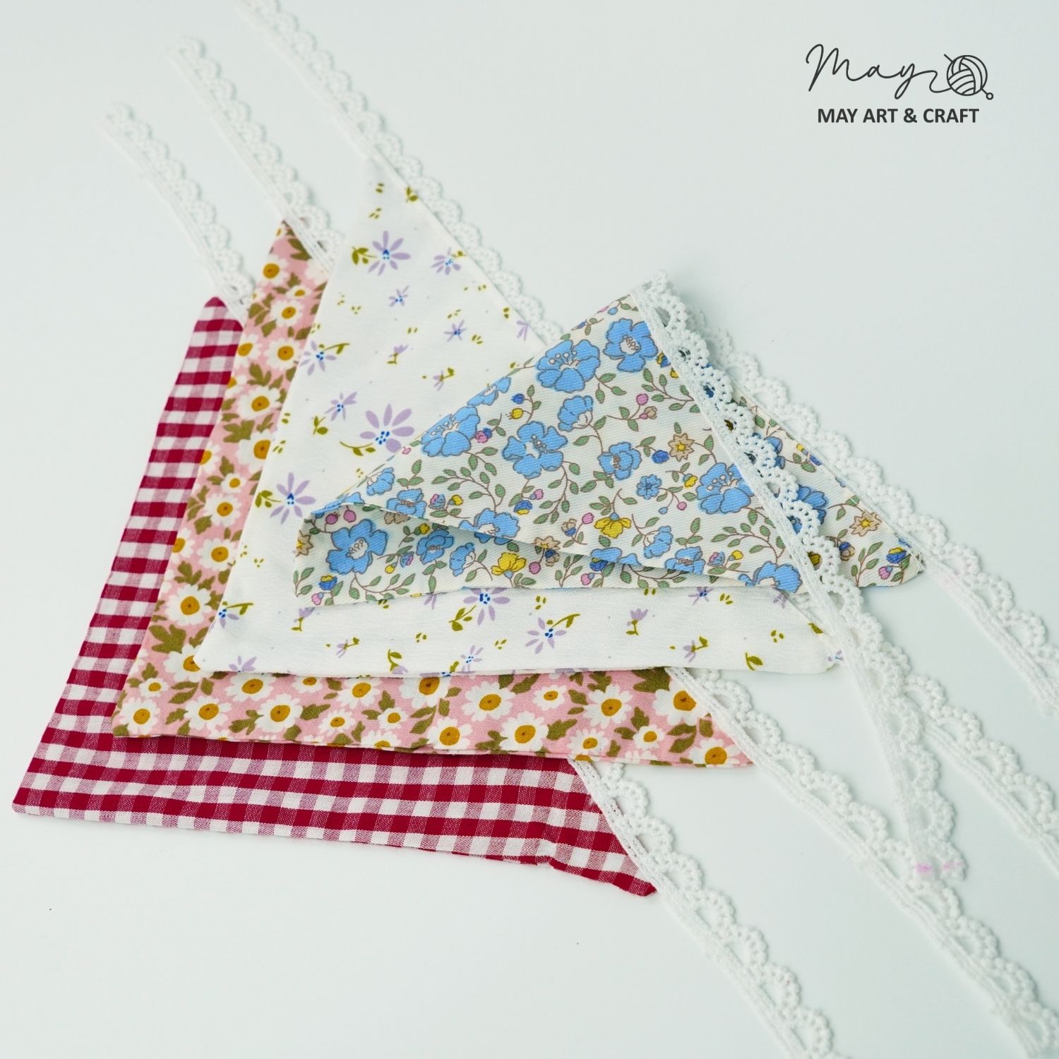 Phụ kiện khăn tam giác trùm đầu cho thú bông