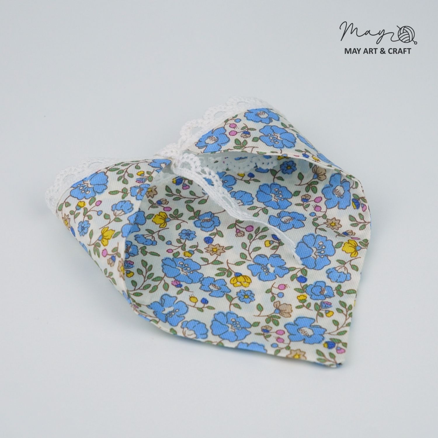 Phụ kiện khăn tam giác trùm đầu cho thú bông