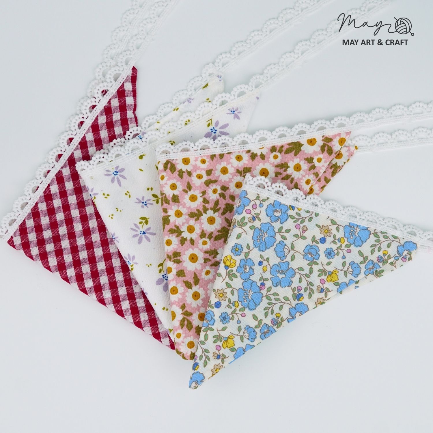 Phụ kiện khăn tam giác trùm đầu cho thú bông