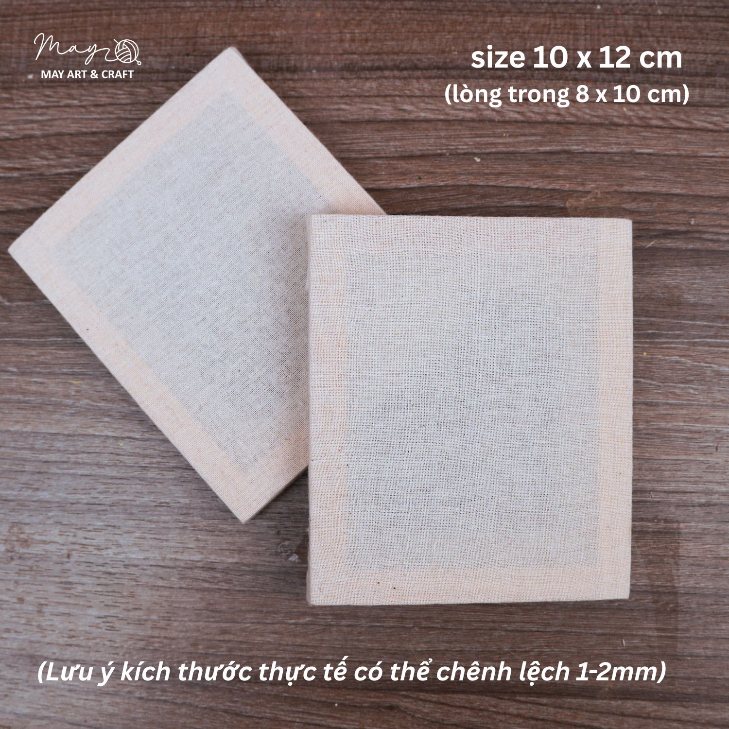 Khung gỗ căng vải thô mộc, vải aida loại mini dùng để thêu hoặc vẽ trang trí.