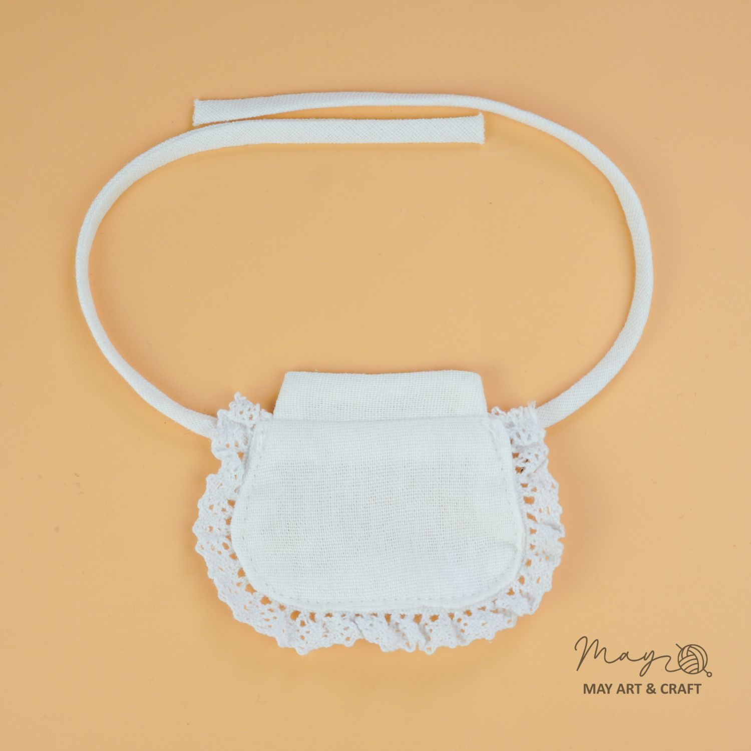 Phụ kiện yếm trắng cho thú bông