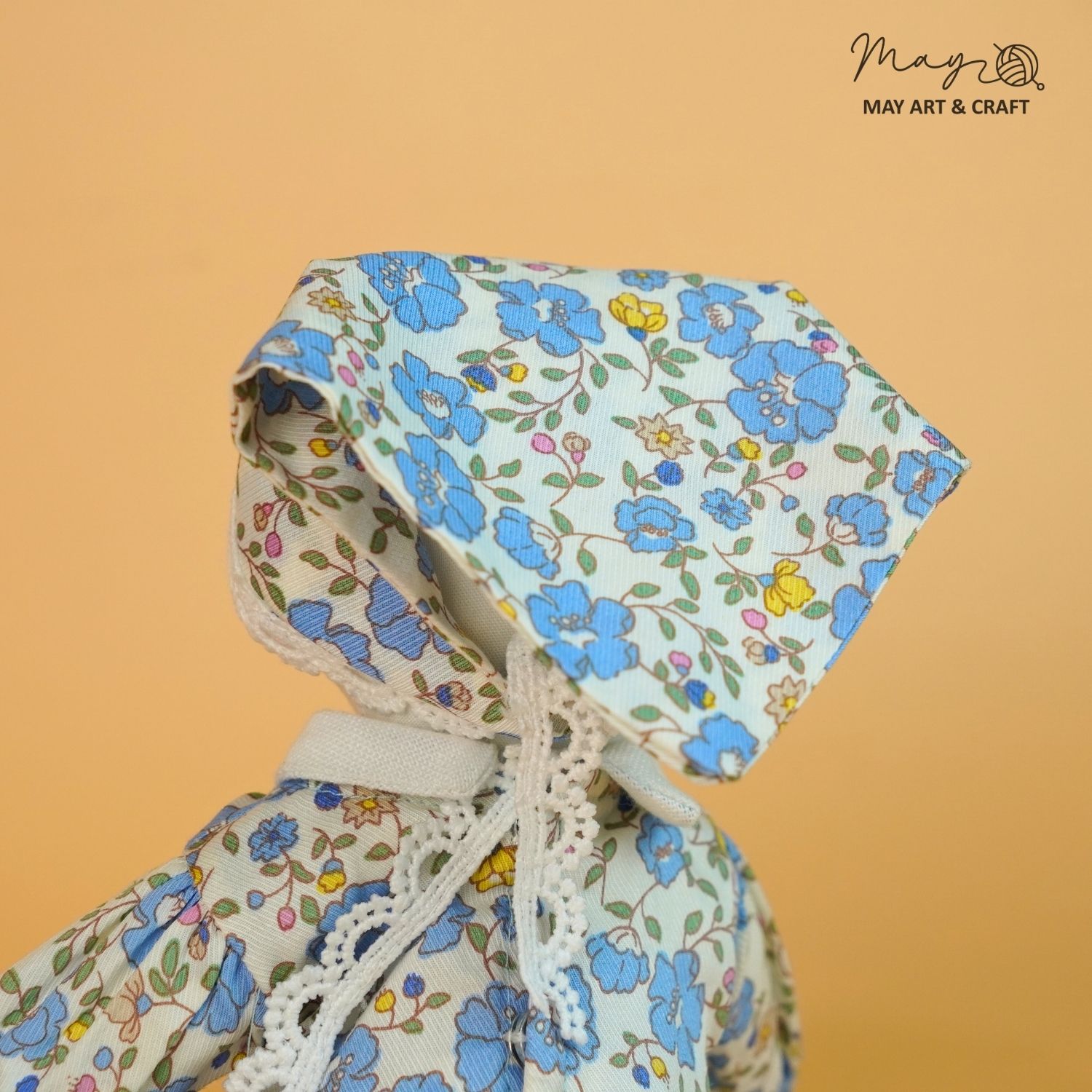 Phụ kiện khăn tam giác trùm đầu cho thú bông