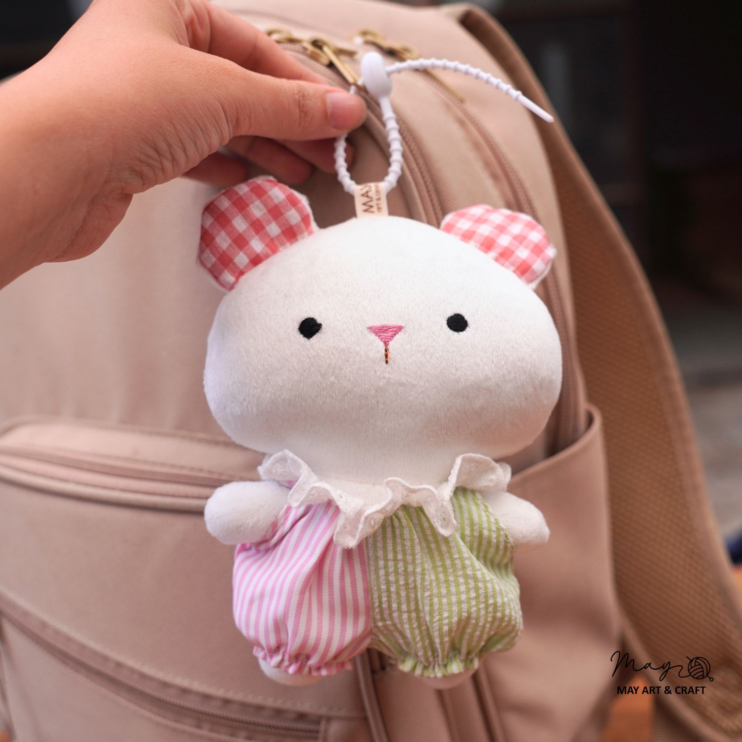 Yếm bí ngô cao cổ hoạ tiết sọc hồng phối sọc xanh lá cho thú bông mini