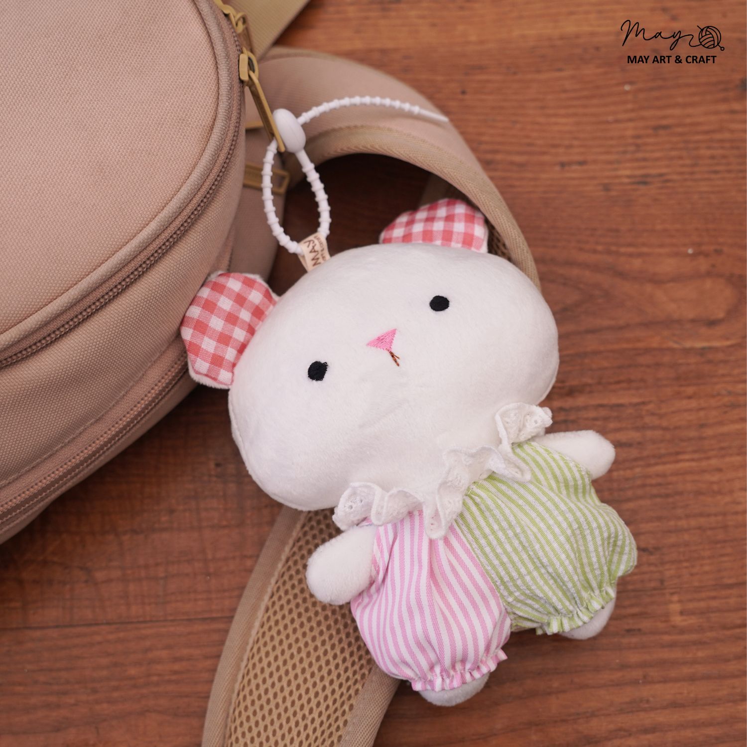 Yếm bí ngô cao cổ hoạ tiết sọc hồng phối sọc xanh lá cho thú bông mini