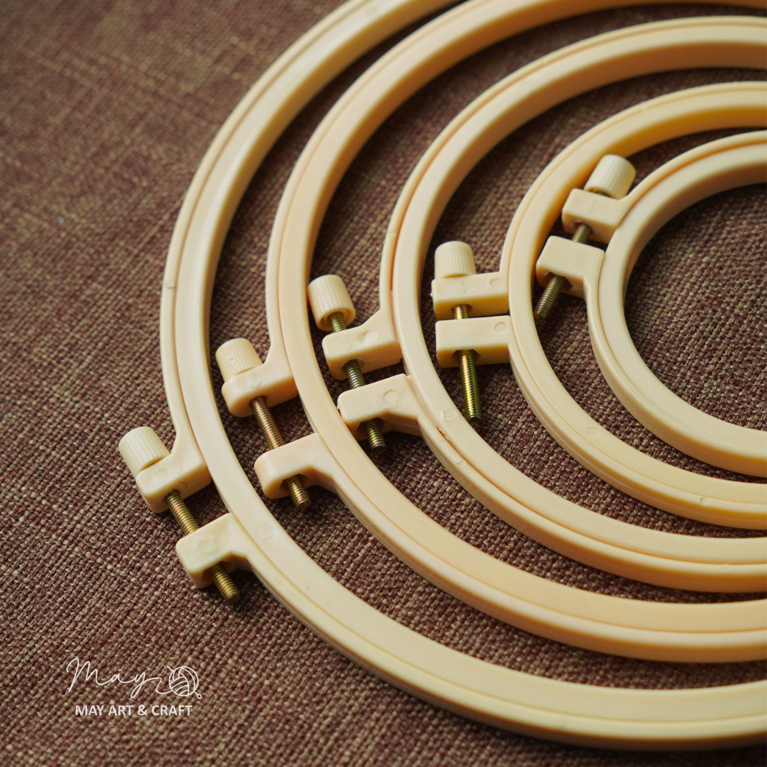 Khung thêu nhựa nhiều kích cỡ