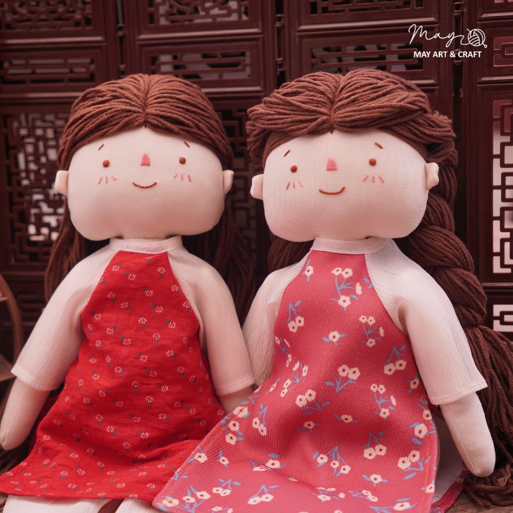 Bộ áo dài cổ tròn cách tân