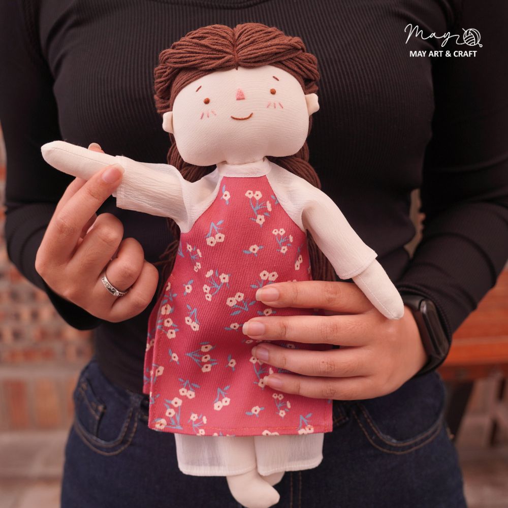 Bộ áo dài cổ tròn cách tân