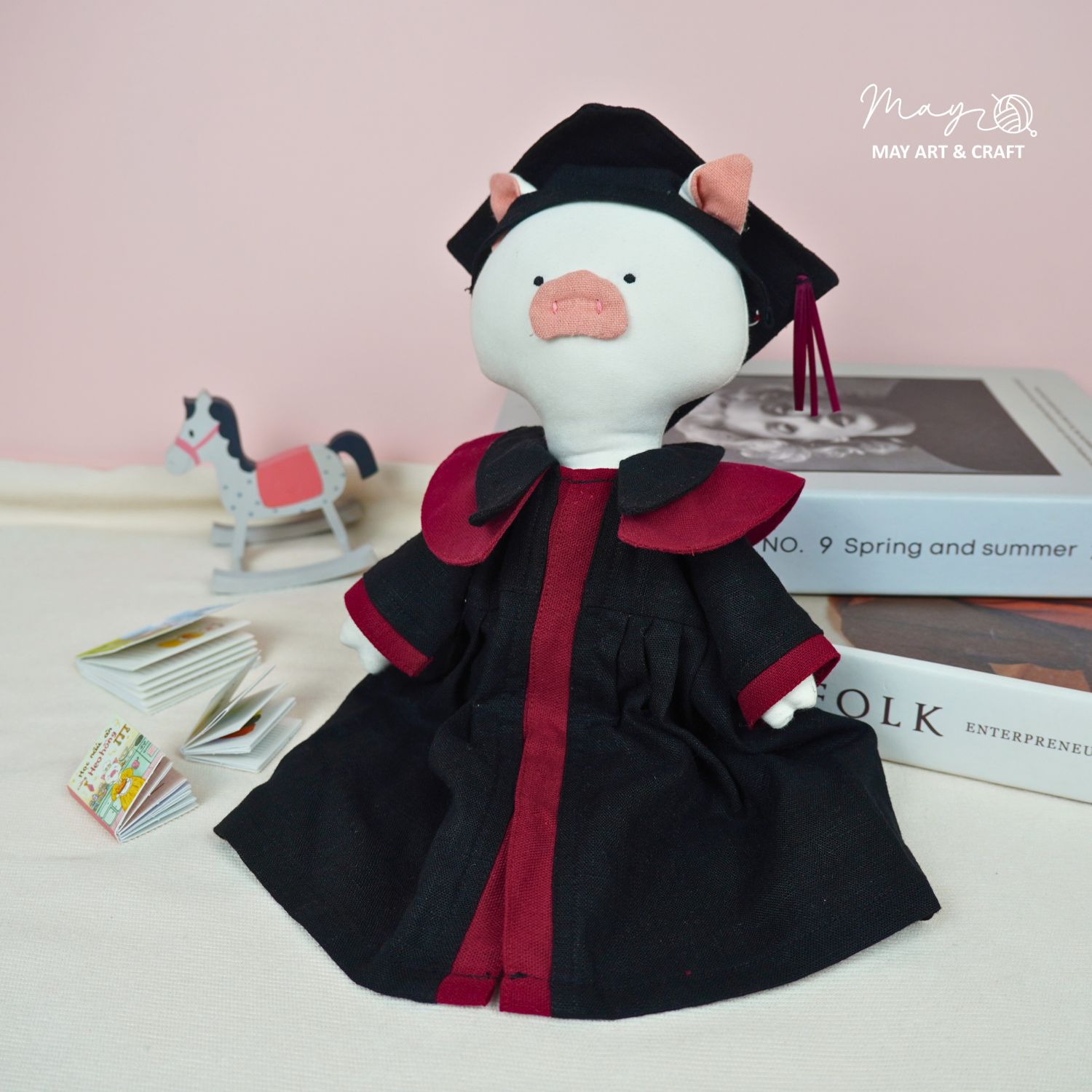 Bộ đồ tốt nghiệp kèm mũ cho búp bê vải