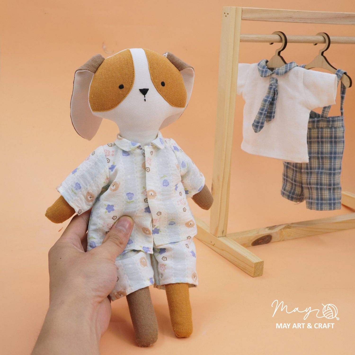 Combo chó nâu chăm học