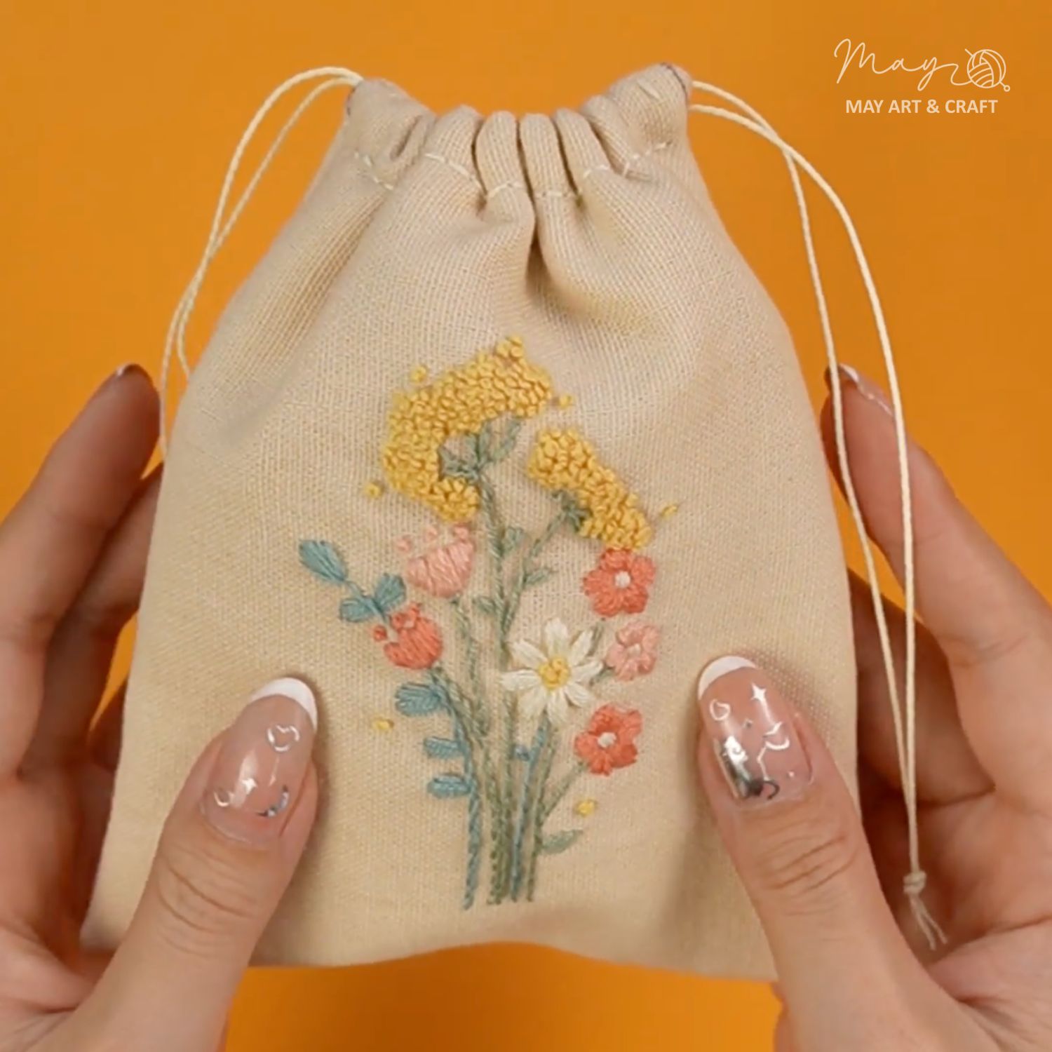 Set nguyên liệu tự làm túi rút thêu hoa